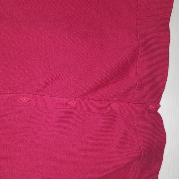 (M) R Essentials Barbiecore 3/4 Sleeve Button down Cardigan - Picture 5 of 6